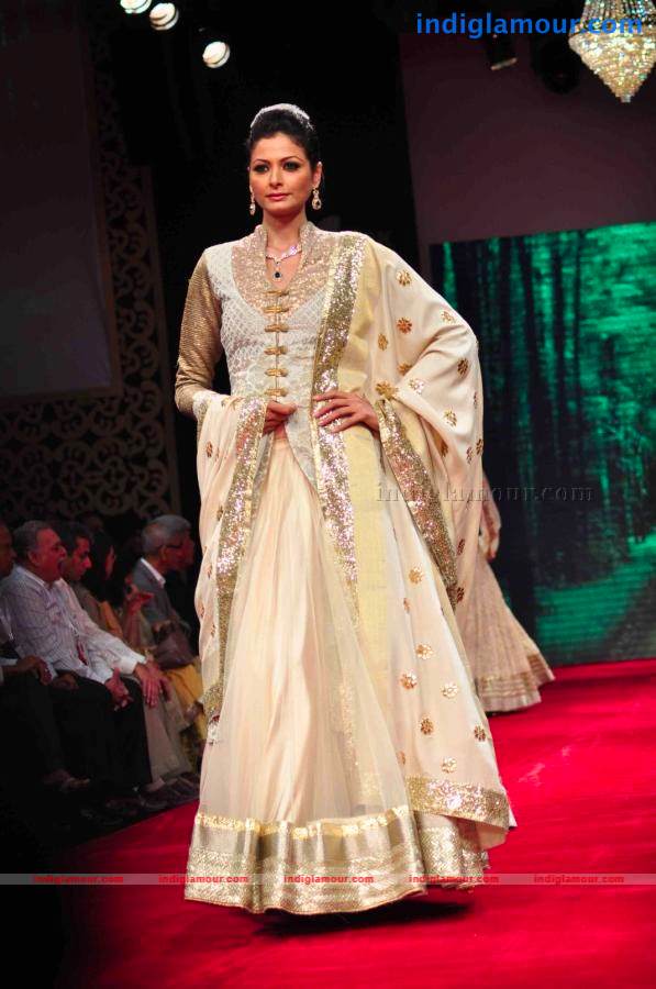 IIJW BETI By Gitanjali In Association With Gr8 Event hd photo