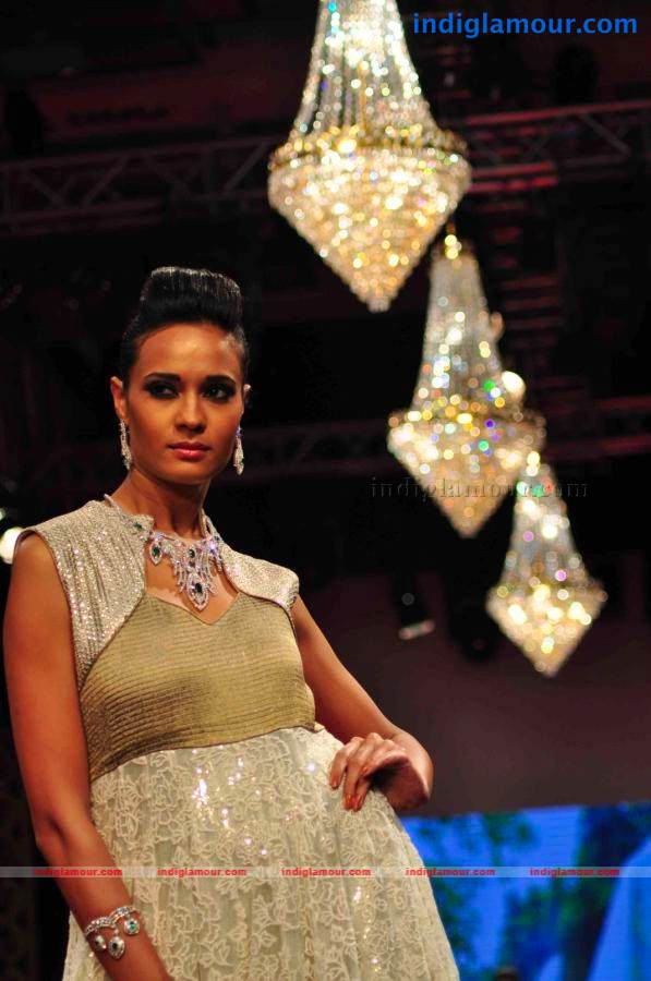 IIJW BETI By Gitanjali In Association With Gr8 Event hd photo