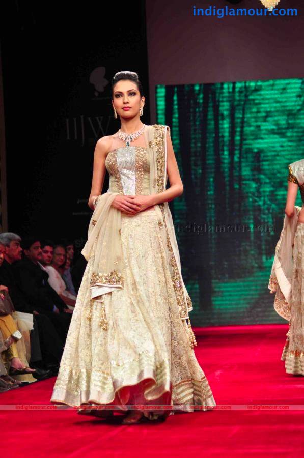 IIJW BETI By Gitanjali In Association With Gr8 Event hd photo