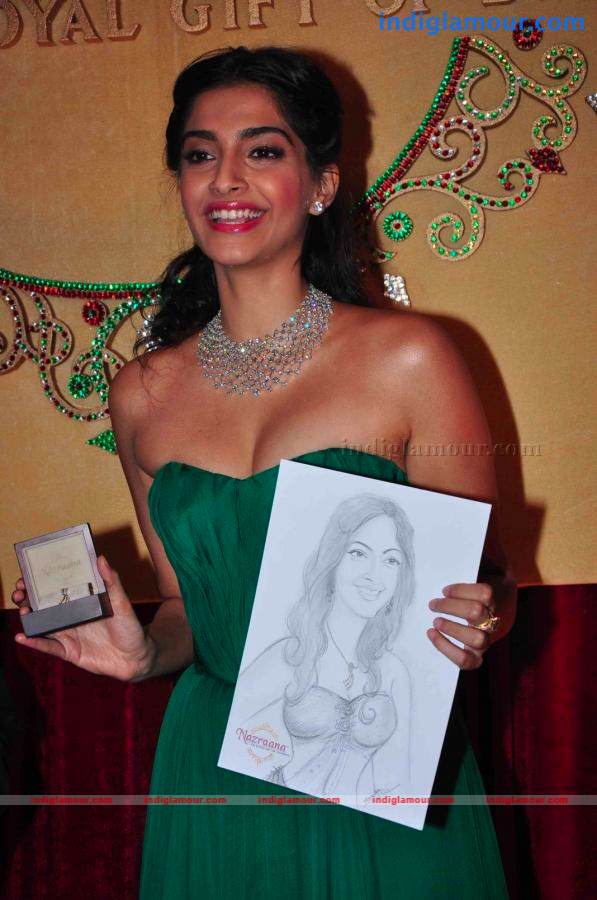 IIJW BETI By Gitanjali In Association With Gr8 Event hd photo