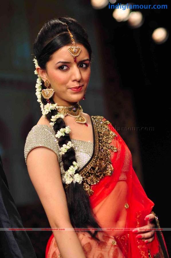 IIJW BETI By Gitanjali In Association With Gr8 Event hd photo