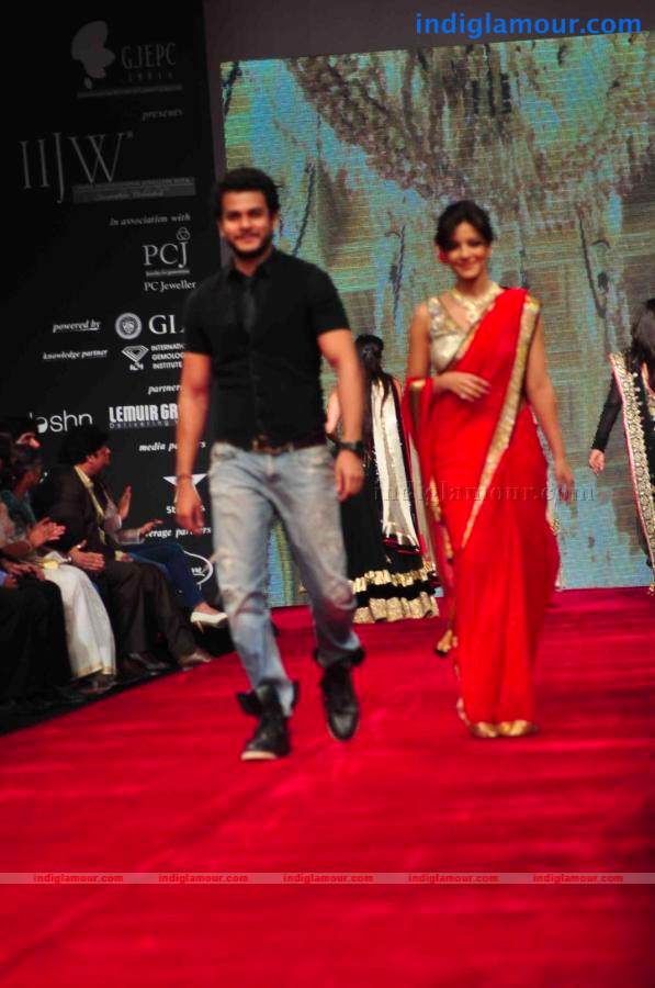 IIJW BETI By Gitanjali In Association With Gr8 Event hd photo