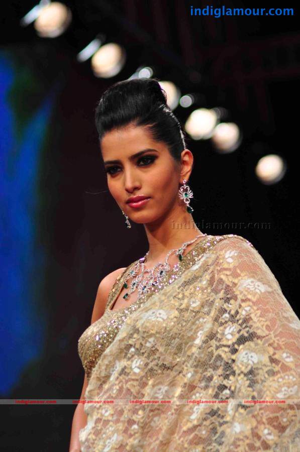 IIJW BETI By Gitanjali In Association With Gr8 Event hd photo