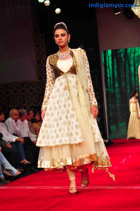 IIJW BETI By Gitanjali In Association With Gr8 Event hd photo