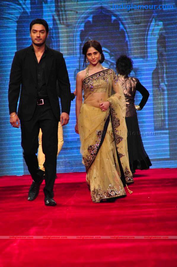IIJW BETI By Gitanjali In Association With Gr8 Event hd photo
