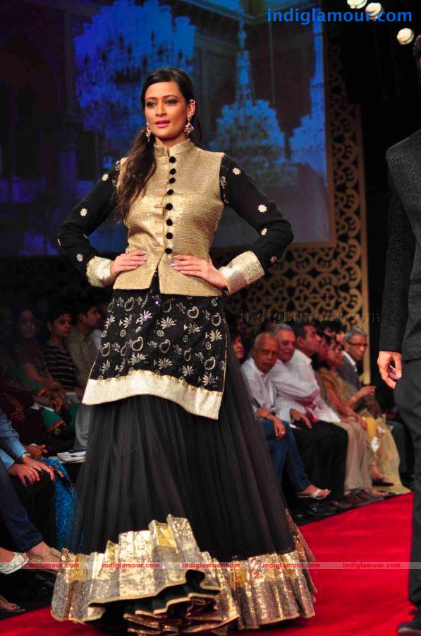 IIJW BETI By Gitanjali In Association With Gr8 Event hd photo