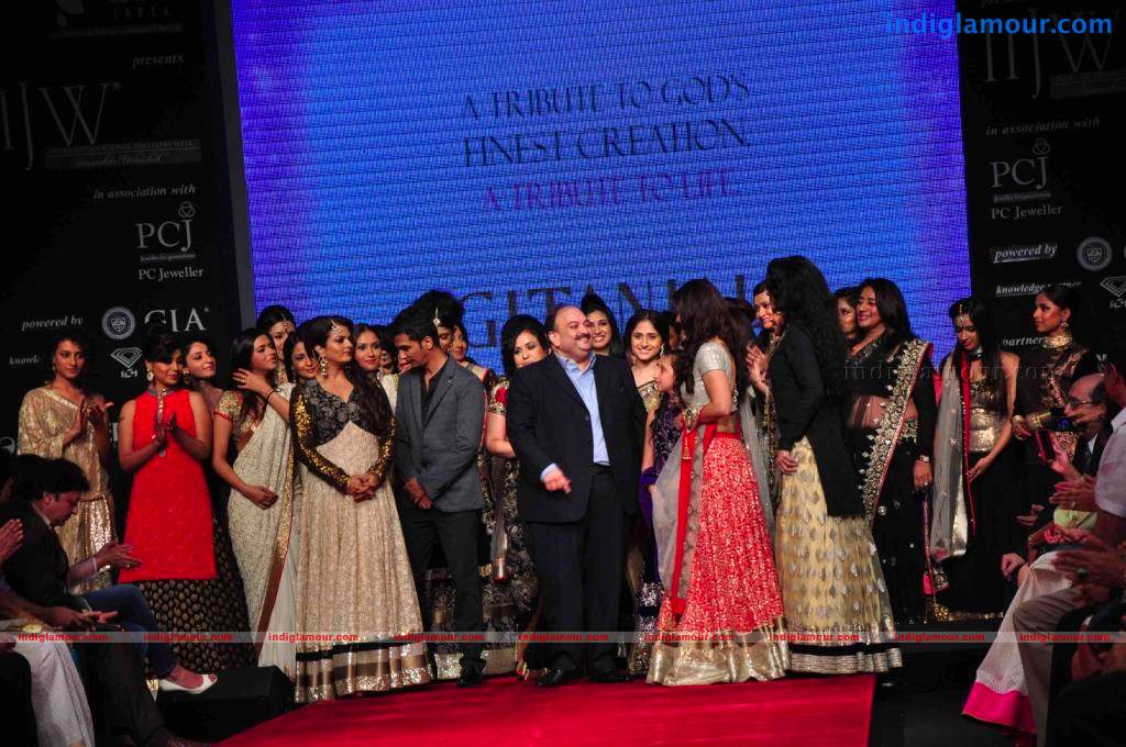 IIJW BETI By Gitanjali In Association With Gr8 Event hd photo