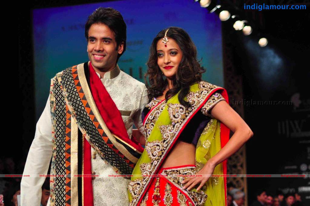 IIJW BETI By Gitanjali In Association With Gr8 Event hd photo