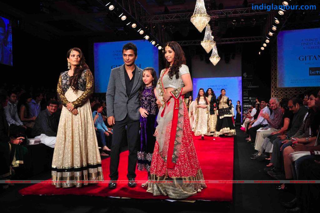 IIJW BETI By Gitanjali In Association With Gr8 Event hd photo