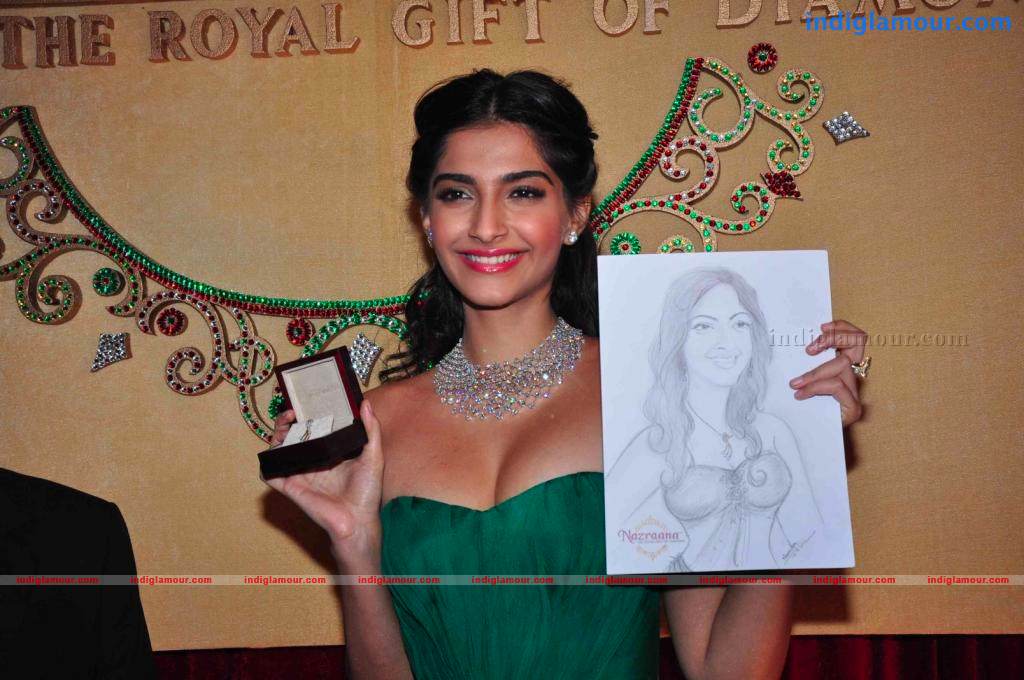 IIJW BETI By Gitanjali In Association With Gr8 Event hd photo
