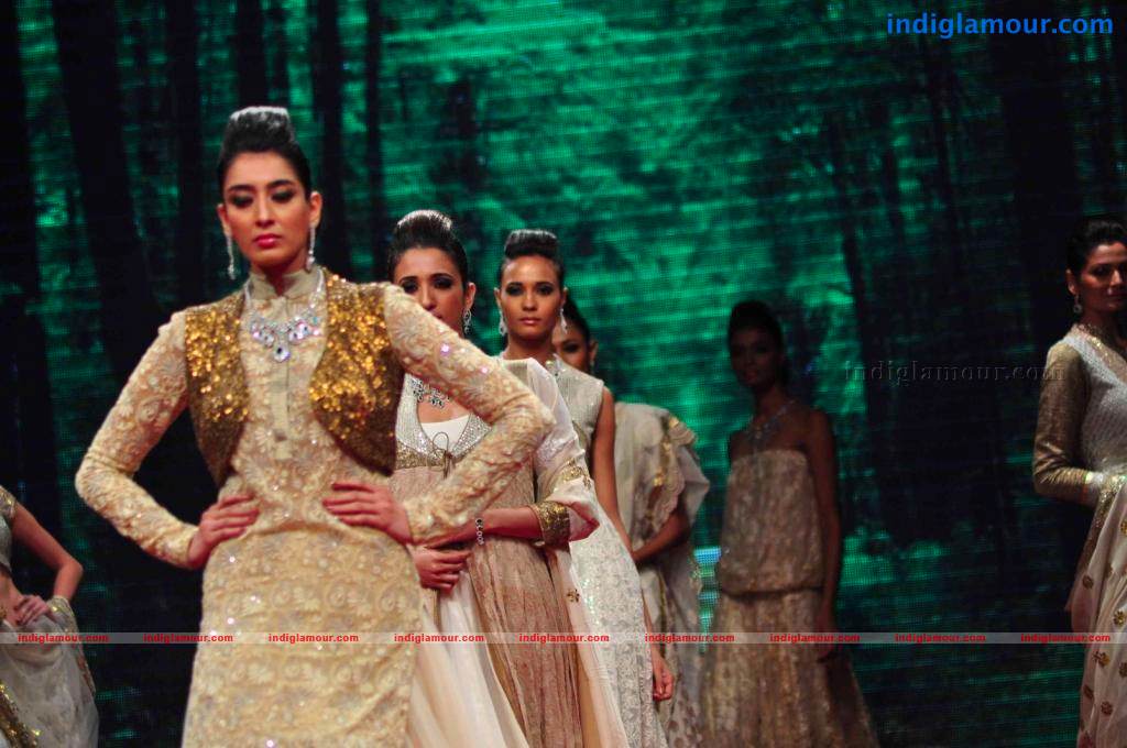 IIJW BETI By Gitanjali In Association With Gr8 Event hd photo