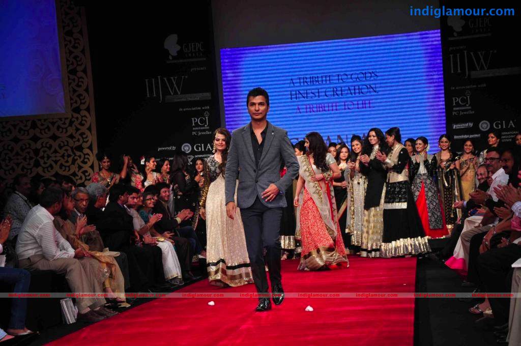 IIJW BETI By Gitanjali In Association With Gr8 Event hd photo