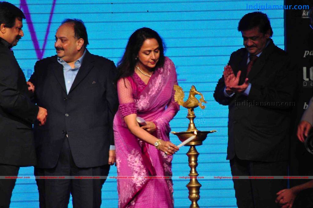 IIJW BETI By Gitanjali In Association With Gr8 Event hd photo