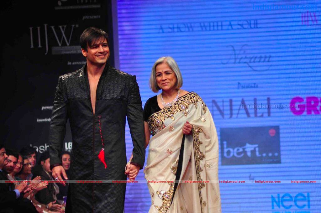 IIJW BETI By Gitanjali In Association With Gr8 Event hd photo