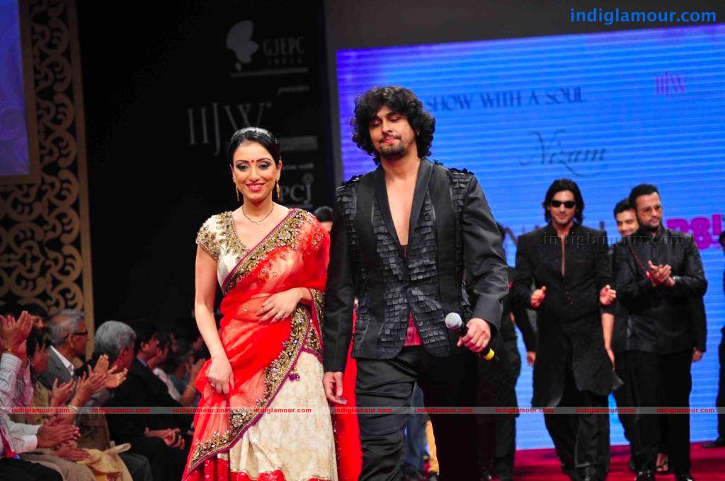 IIJW BETI By Gitanjali In Association With Gr8 Event hd photo
