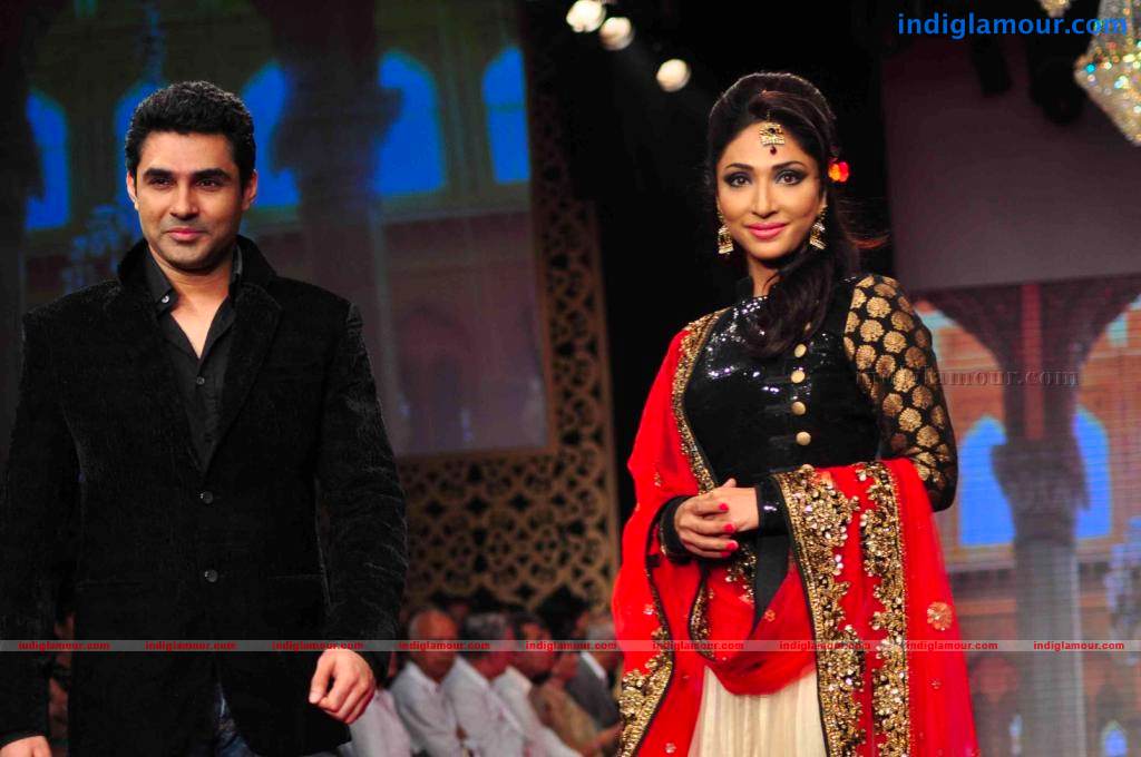 IIJW BETI By Gitanjali In Association With Gr8 Event hd photo
