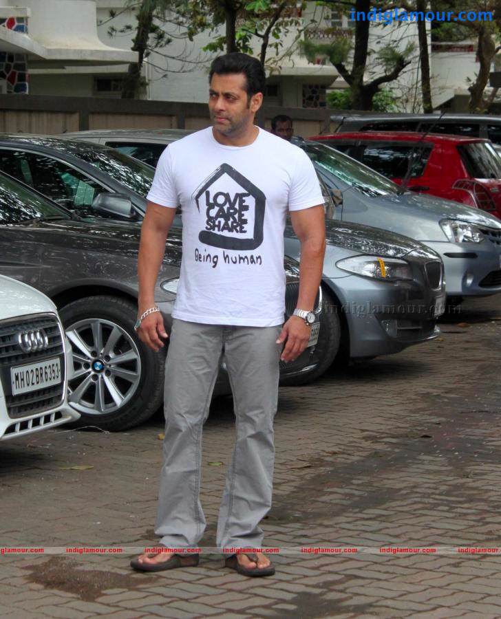 Salman Khan Wished To Fans On Eid Event hd photo
