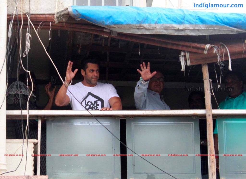 Salman Khan Wished To Fans On Eid Event hd photo