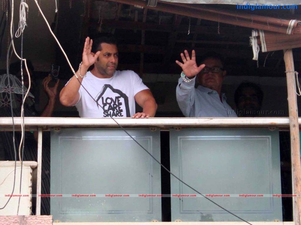 Salman Khan Wished To Fans On Eid Event hd photo