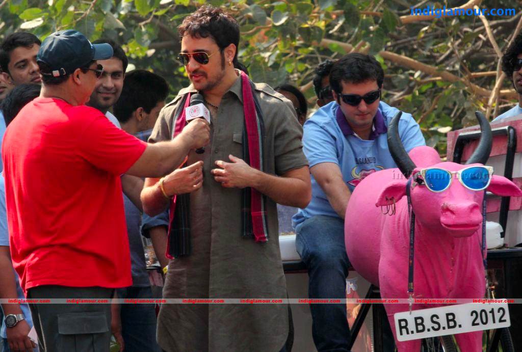 Imran Khan At Red Bull Soapbox Race 2012 Event hd photo