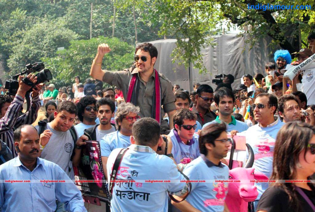 Imran Khan At Red Bull Soapbox Race 2012 Event hd photo
