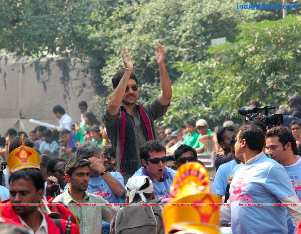 Imran Khan At Red Bull Soapbox Race 2012 Event hd photo