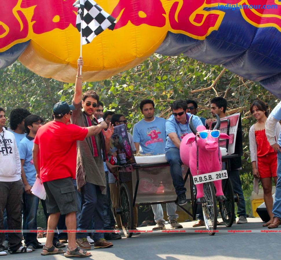 Imran Khan At Red Bull Soapbox Race 2012 Event hd photo