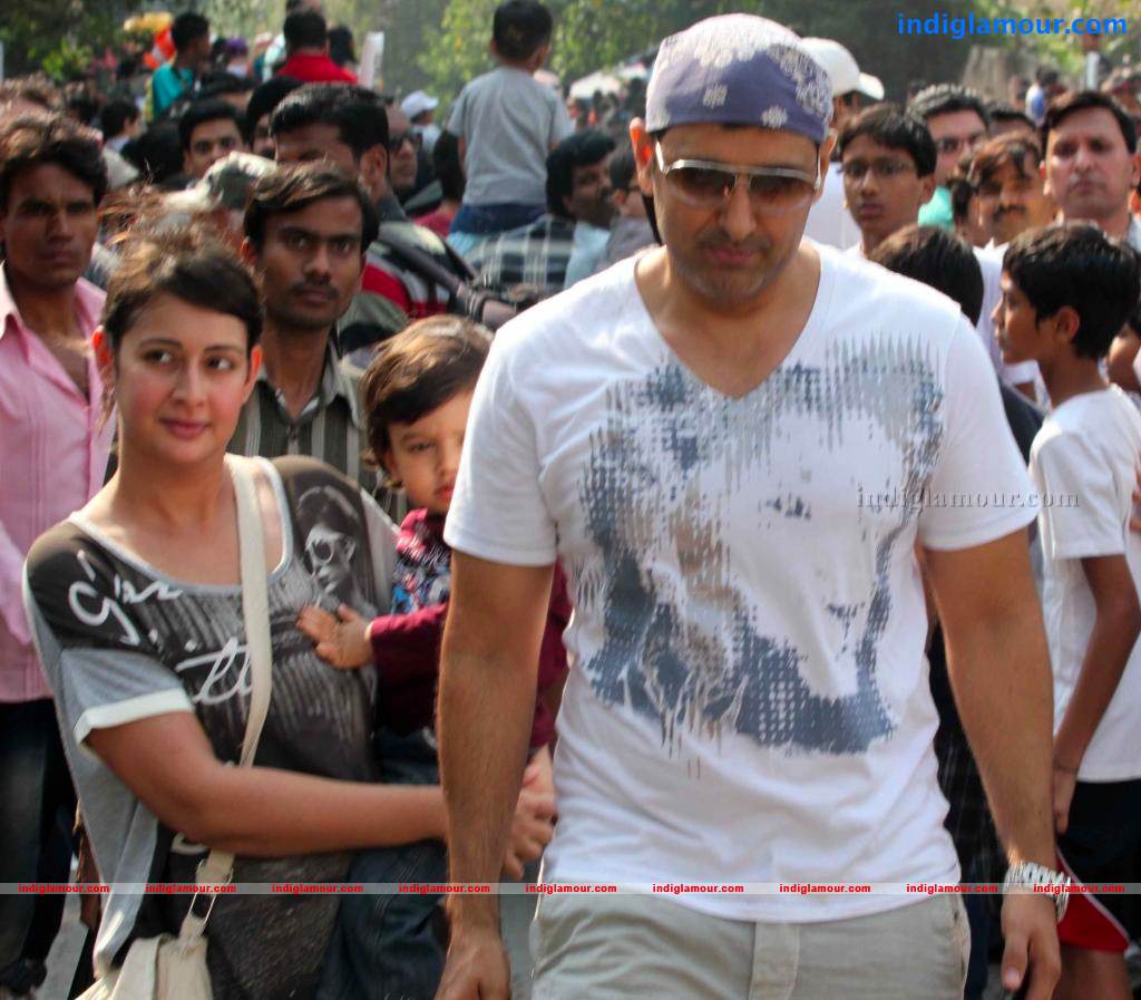 Imran Khan At Red Bull Soapbox Race 2012 Event hd photo