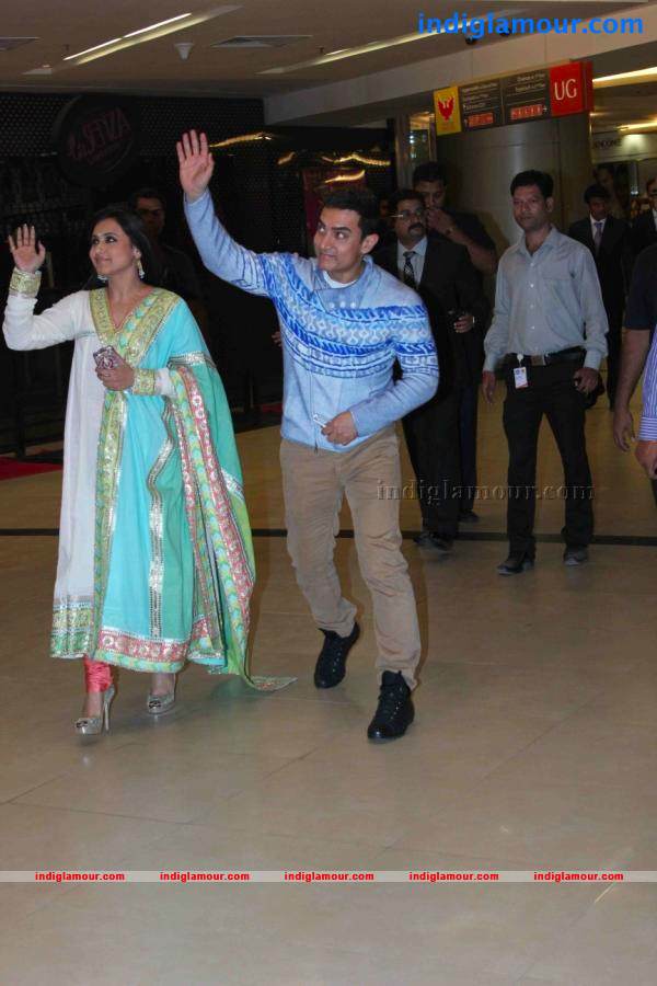 Talaash Movie Premier Show Event hd photo
