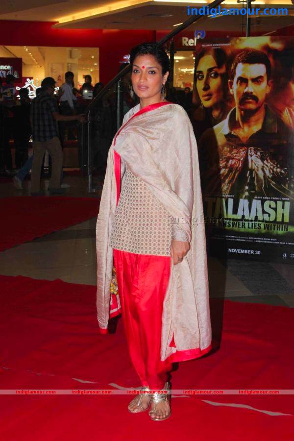 Talaash Movie Premier Show Event hd photo