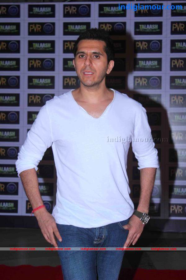 Talaash Movie Premier Show Event hd photo