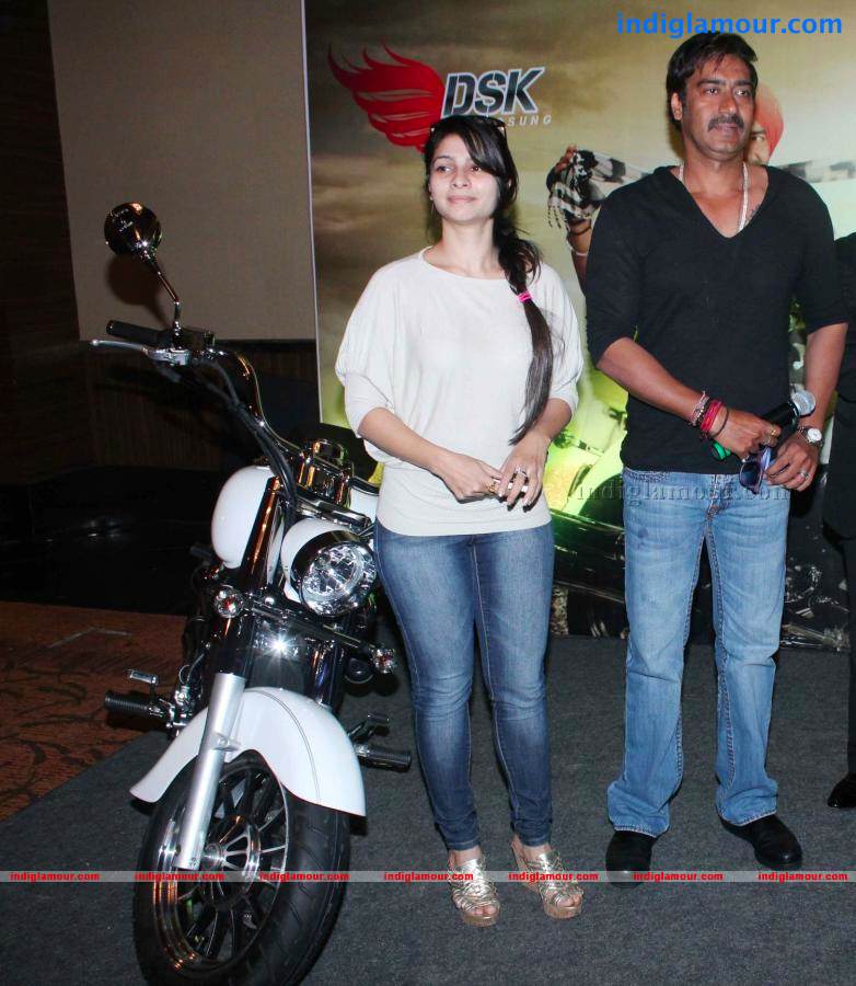 DSK Announces The Winner Of Picture Dekho Bike Jeeto Contest Event hd photo