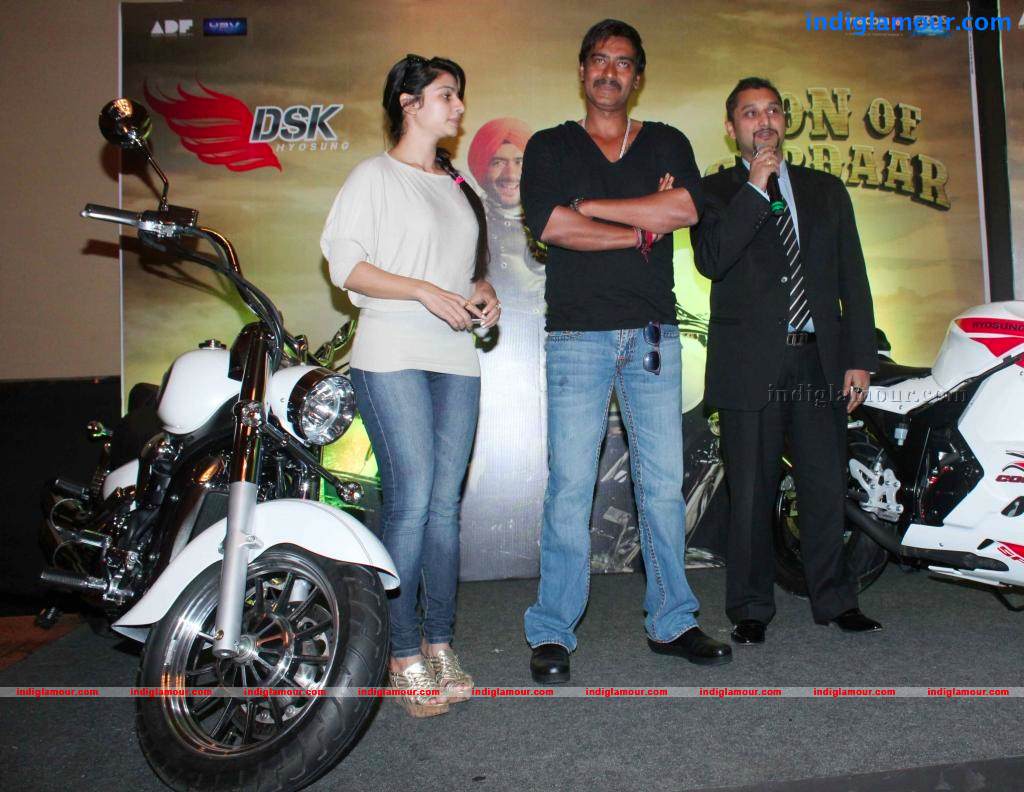 DSK Announces The Winner Of Picture Dekho Bike Jeeto Contest Event hd photo
