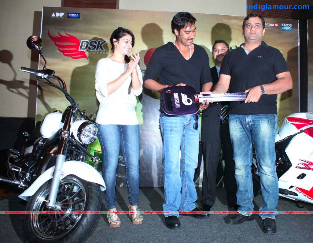 DSK Announces The Winner Of Picture Dekho Bike Jeeto Contest Event hd photo