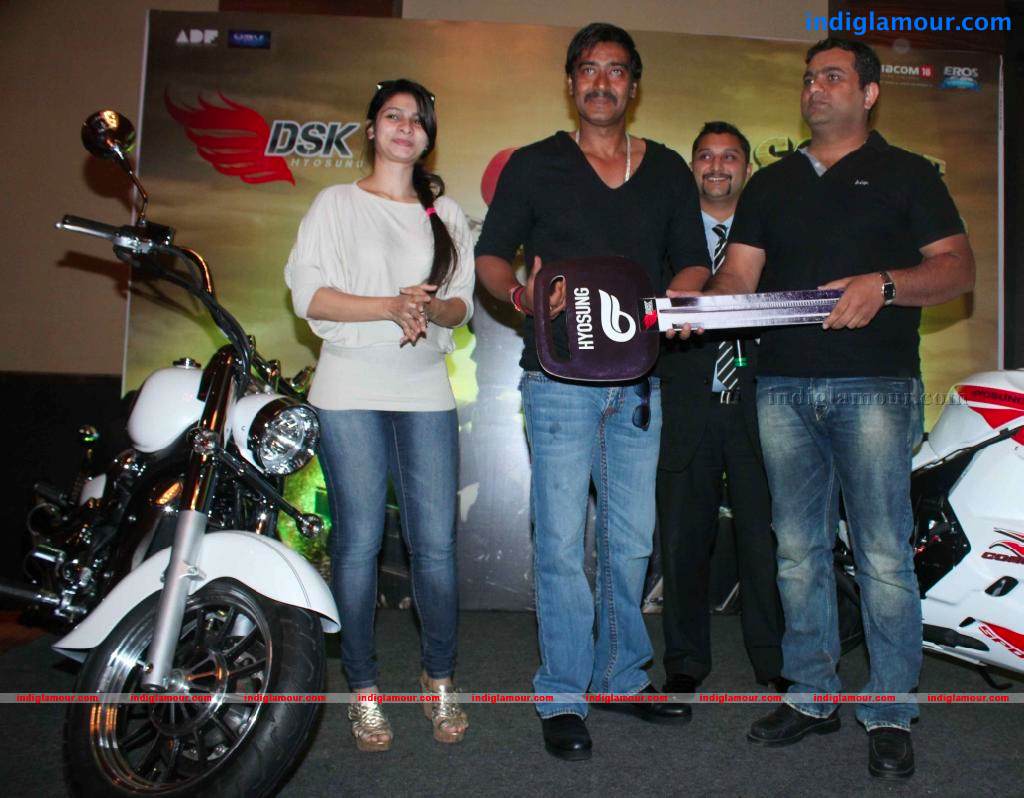 DSK Announces The Winner Of Picture Dekho Bike Jeeto Contest Event hd photo