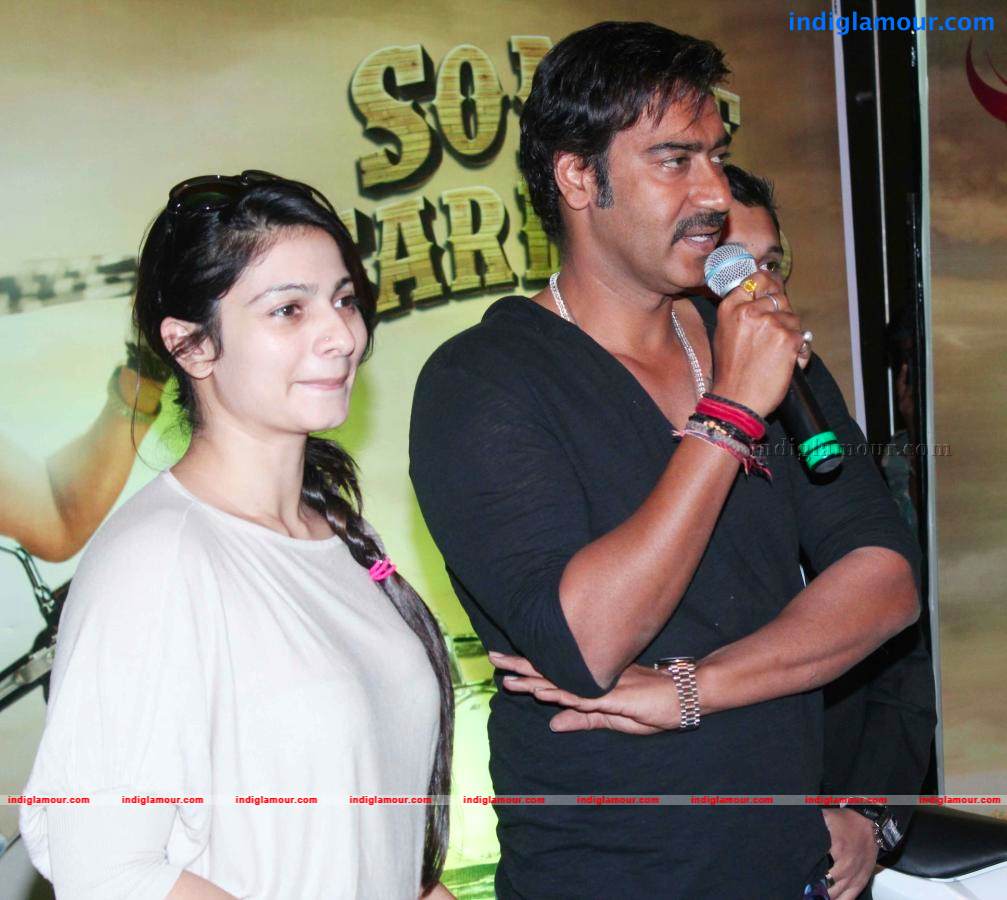 DSK Announces The Winner Of Picture Dekho Bike Jeeto Contest Event hd photo