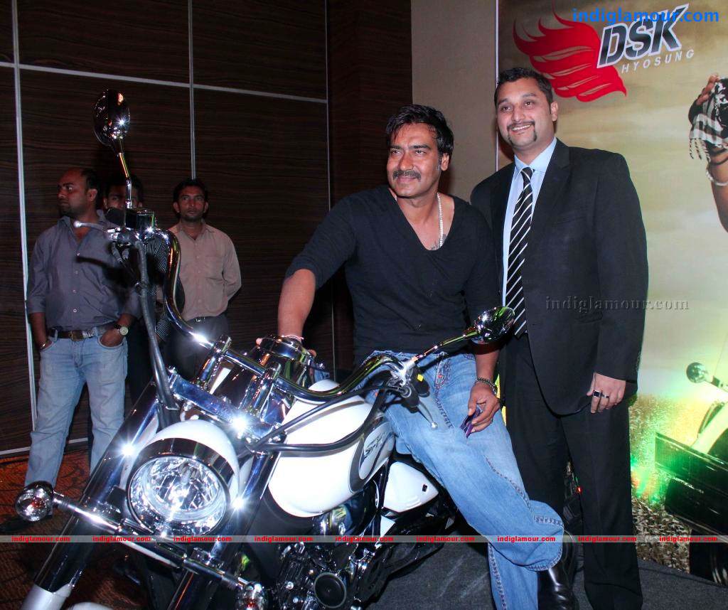 DSK Announces The Winner Of Picture Dekho Bike Jeeto Contest Event hd photo