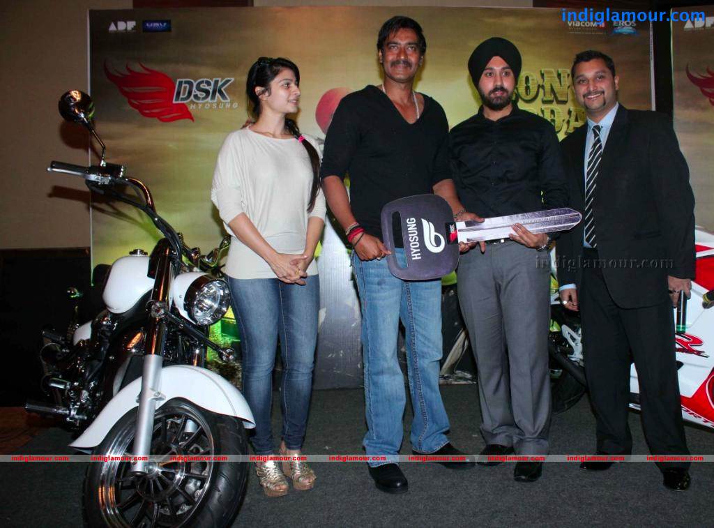 DSK Announces The Winner Of Picture Dekho Bike Jeeto Contest Event hd photo