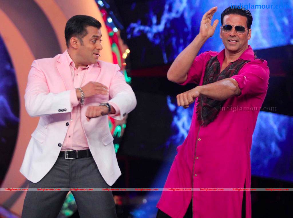 Akshay Kumar And Asin On The Sets Of Bigg Boss Event hd photo