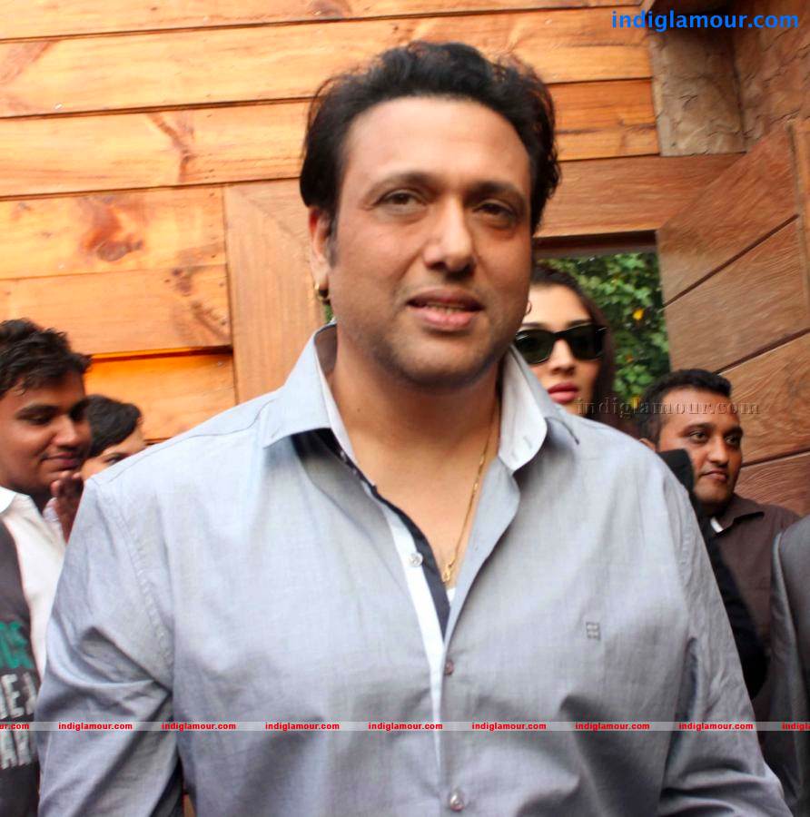 Unveiling The trophy of 1st Bright Awards 2012 Event hd photo