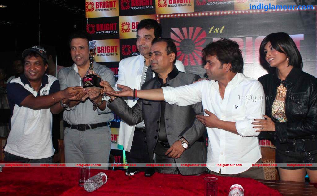 Unveiling The trophy of 1st Bright Awards 2012 Event hd photo