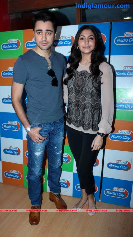 Imran And Anushka Promote Matru Ki Bijlee Ka Mandola Event hd photo