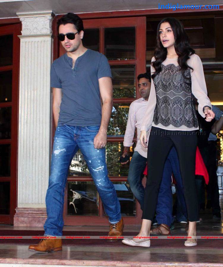Imran And Anushka Promote Matru Ki Bijlee Ka Mandola Event hd photo