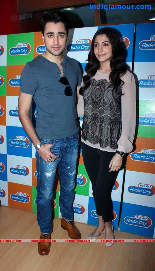 Imran And Anushka Promote Matru Ki Bijlee Ka Mandola Event hd photo