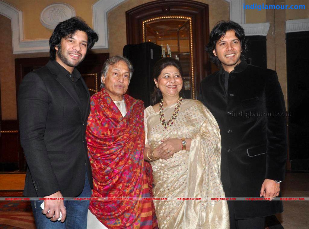 Book Release On Amjad Ali Khan father My Father Event hd photo