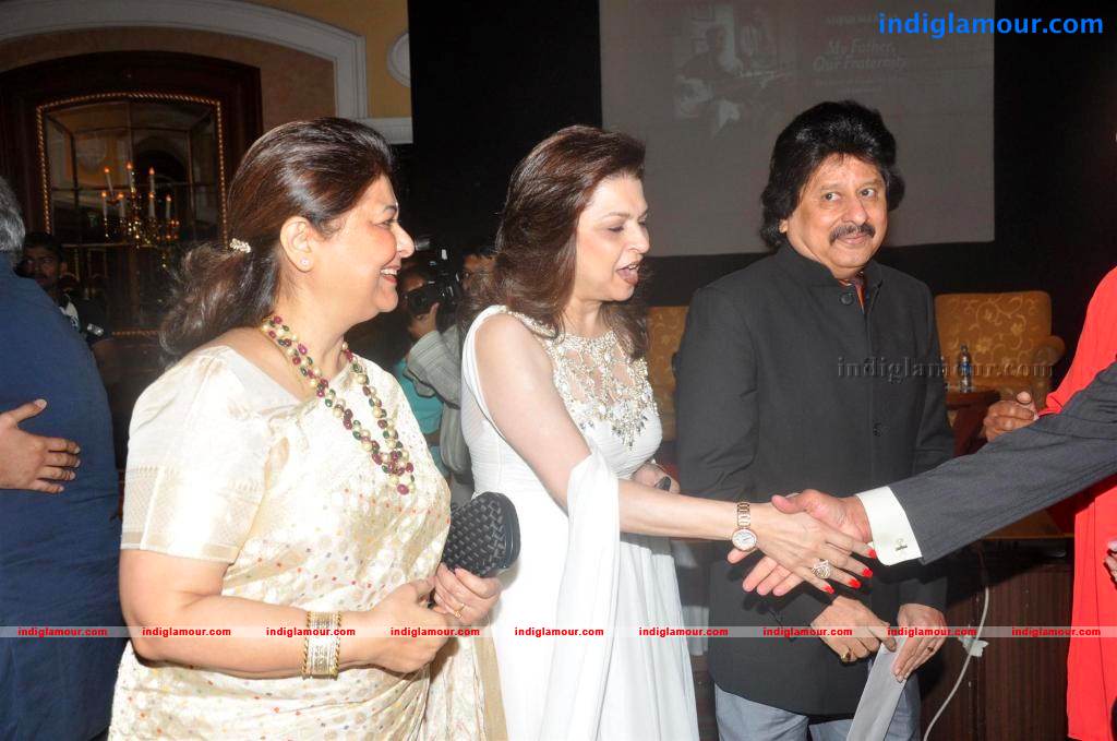 Book Release On Amjad Ali Khan father My Father Event hd photo