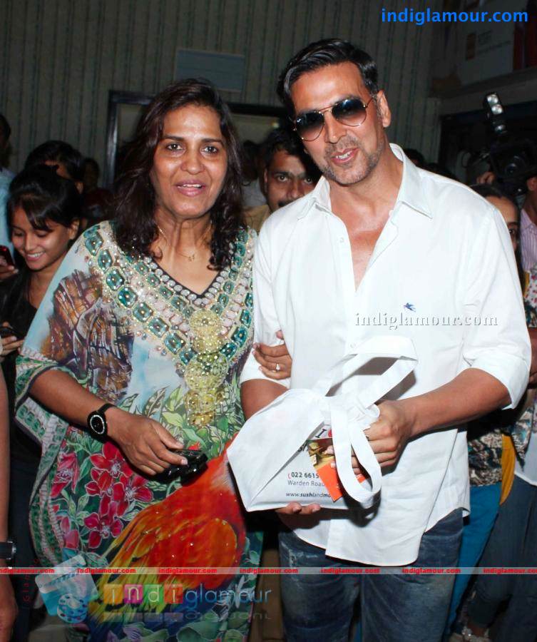 Akshay Kumar Launch The Upper Crust Show Photos Event hd photo