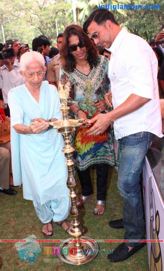 Akshay Kumar Launch The Upper Crust Show Photos Event hd photo