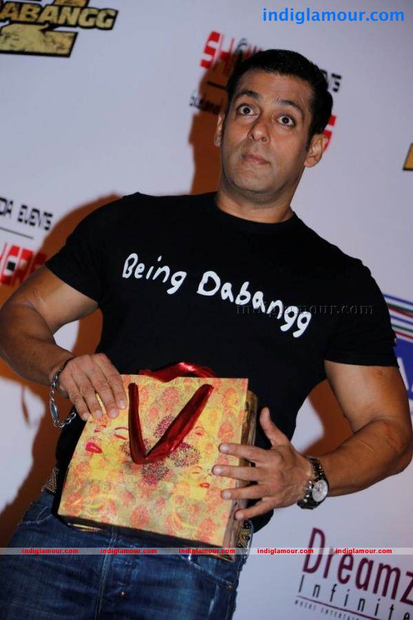 Salman Khan Promotes Dabangg 2 Photos Event hd photo