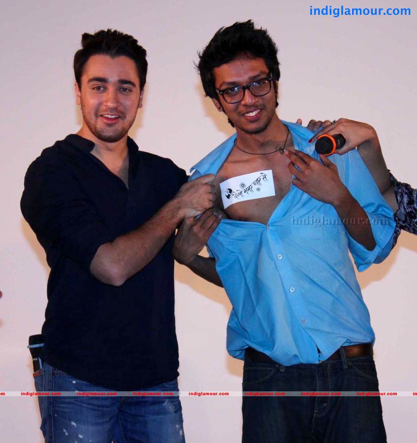 Anushka And Imran Promotes Matru Ki Bijlee Ka Mandola Event hd photo